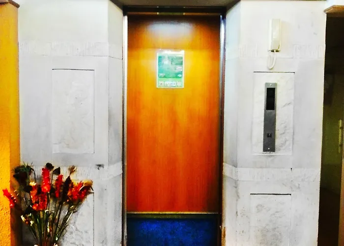 Отель Royal Ivory Sukhumvit Nana 3*