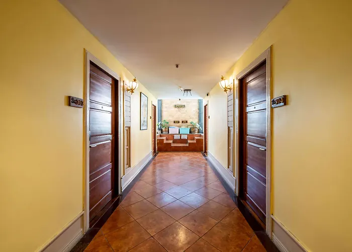 Royal Ivory Sukhumvit Nana Отель Бангкок