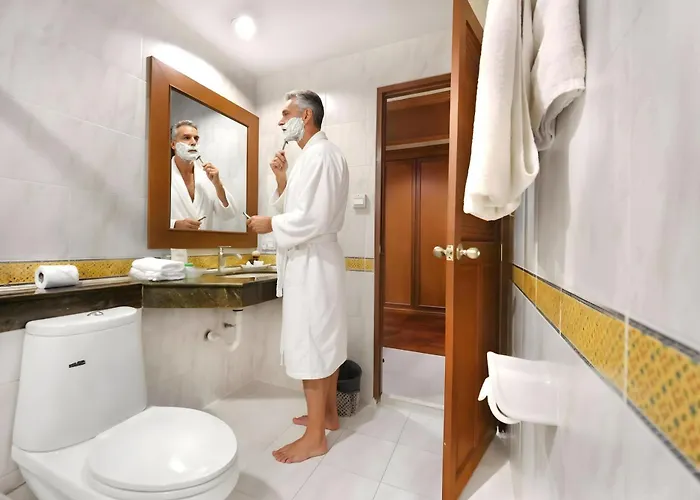 Royal Ivory Sukhumvit Nana Отель Бангкок