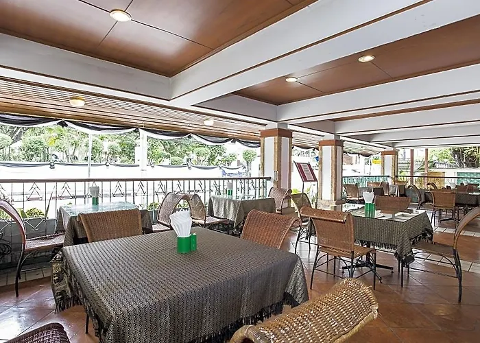 Royal Ivory Sukhumvit Nana Отель