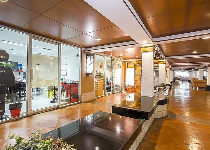 Royal Ivory Sukhumvit Nana Отель 3*