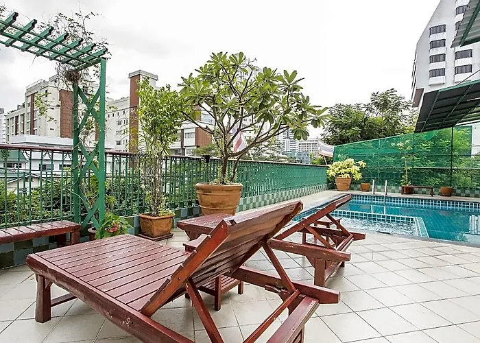 Royal Ivory Sukhumvit Nana Отель