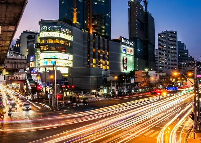 Royal Ivory Sukhumvit Nana Отель 3*
