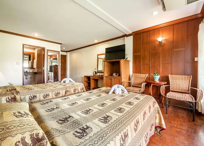Отель Royal Ivory Sukhumvit Nana Бангкок