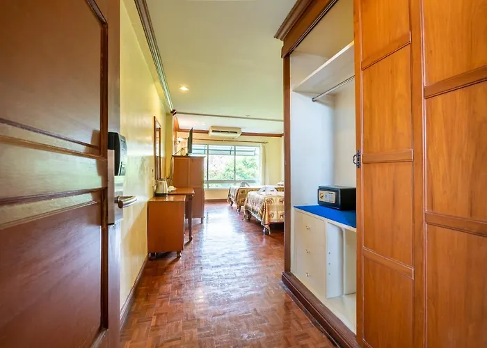 Отель Royal Ivory Sukhumvit Nana Бангкок